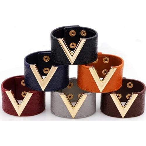 Beichong Classic Wide Genuine Leather Bangle V Charm Bracelet for Women&Girl Adjustable Gold Bracelet with Snap-fastener