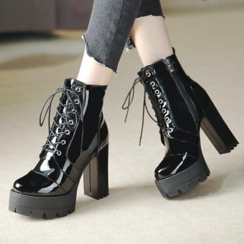 2021 Fashion Platform Women Boots Square High Heel Ankle Boots Patent Leather Zipper Boots Autumn Winter Plush Woman Boots