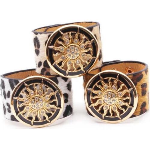 Rainbery New Jewelry Fashion Leopard PU Leather Bangle Bracelets For Women Simple All-Match Word Wide Cuff Bracelet For Women