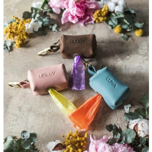 Leather Pet Garbage Bag Going Out Portable Dog Poo Bag Keychain Garbage Bag Small Leather Bag