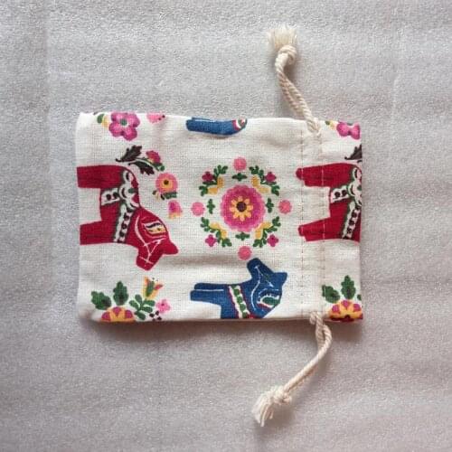 4pcs 19*26cm Cartoon printing multicolor Vintage Sack Burlap Gift Candy Bags Wedding Party Pouch Drawstring Jute Bag Supply