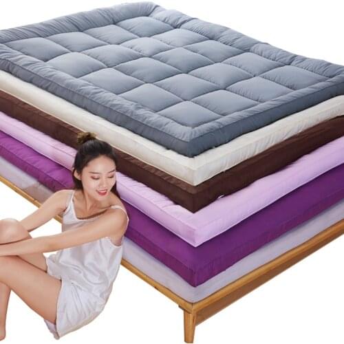 Hotel Quality Quilted Mattress Topper, Hypoallergenic Down Alternative Fiber with 10-Year Warranty, Queen Size White