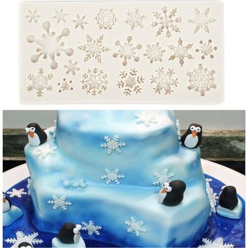 1 PCS Christmas Snowflake Silicone Fondant Mold Cake Decorating Border Baking Mould 3D