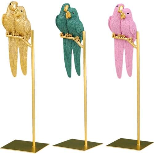 European Creative Parrot Sculpture Resin Couple Macaw Birds Decorative Figurine Living Room Entrance Resin Craft Decoration