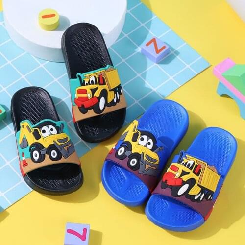 Boys Slippers Summer Truck Cartoon Animation Flip Flops Cute Beach Bathroom Kids Slippers for Boys Indoor Children Shoes Wear