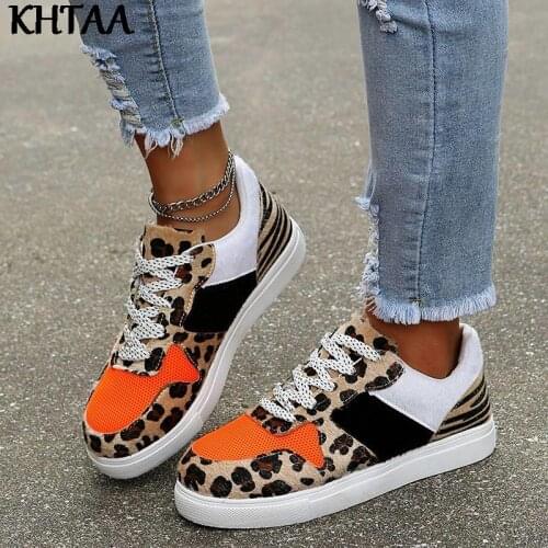 Womens Leopard Vulcanized Shoes Female Sneaker Lace-Up Flat Comfort Faux Fur Shallow Leisure Ladies Footwear Fashion Plus Size