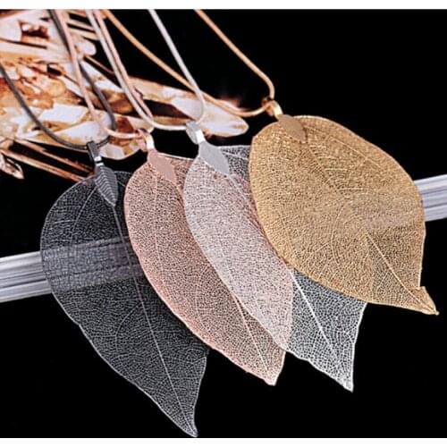 New Sweater Coat Necklace Ladies Girls Leaves Special Leaves Sweater Pendant Necklace Long Chain Jewelry Ladies Gem Gift