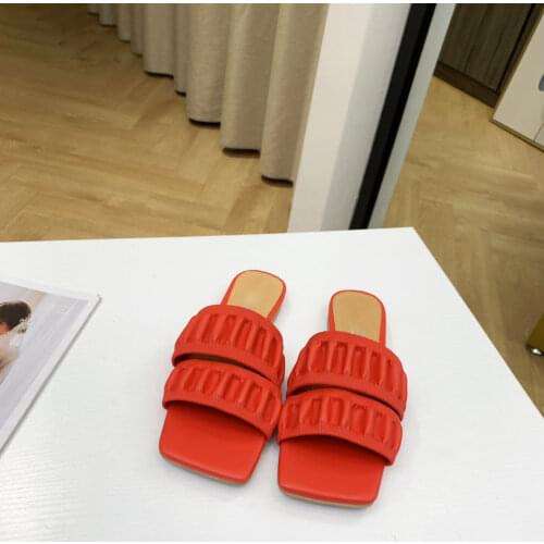 2021 Top Quality Genuine Leather Ladies Slippers Flat Bottomed Flat Sandals Slippers Luxury Designer