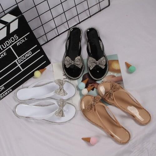 Summer new flat-bottom fashion Women‘s flip-flops Sexy Rome rhinestone bow wild outdoor plus size women slippers 36-40