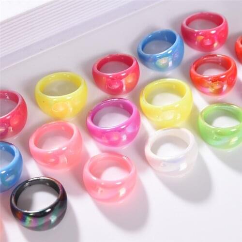 PINKSEE Mixed 50Pcs/Lot Candy Color Resin Lucite Chunky Rings Girls Boys Party Jewelry Gift Size 16-20mm Wholesale
