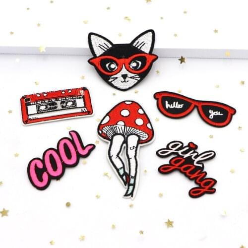 3PCS Cat Letter stick DIY Cloth Badges Patch Embroidered Applique Sewing Clothes Stickers Apparel Accessories Badge Patches