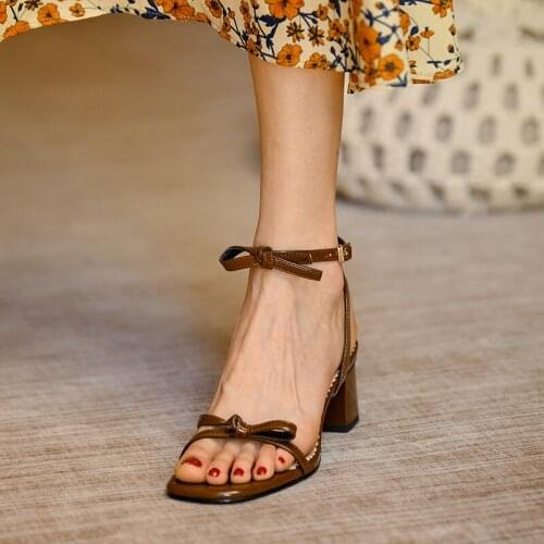 High Heels 2021 New Thick-heeled Patent Leather Sandals Female Buckle Butterfly Open Toe Summer Fashion Square Toe Thick Heel