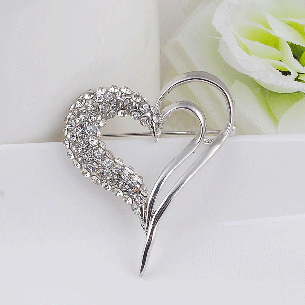 Korea New Woman brooch elegant shiny Rhinestones Heart Shape brooches Girls Corsage Crystal Brooch Pins