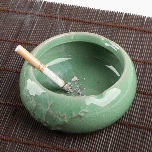 Plum Blossom Decorated Smoking Holder Household Merchandise Home Decor Longquan Celadon Creative Ceramic Ashtray