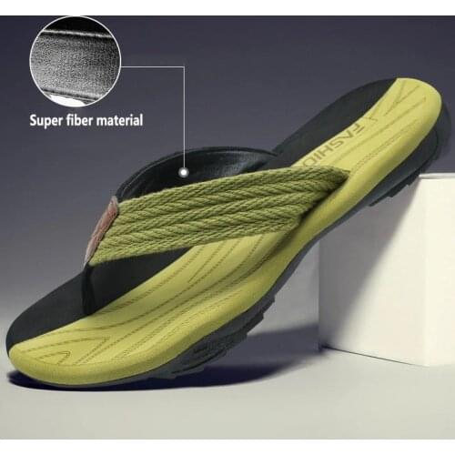 Beach Shoes Men Casual Wild Men Sandals And slippers Outdoor Beach Shoes Comfortable and Breathable Sandals and slippers