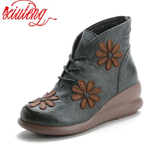 Xiuteng New Round Toe 100% Genuine Leather Wedge Heel Ankle Boots For Women Winter Warm Shoes Women Platform Boots With Flower