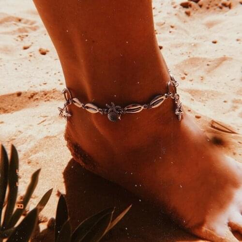Beach anklets with faux shell and stars pendant design