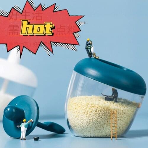 Creative Milk Bottle Seasoning Spice Tools Jar Sealed Moisture-proof Condiment Box Kitchen Plastic Seasoning Bottle Spoon Cover