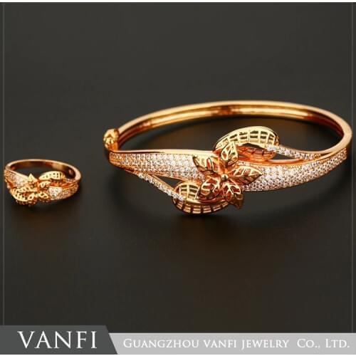 Kfvanfi New Style Dubai Gold Shiny Zirconia Flower Fashion Jewelry New Trendy Gold&silver Plated Bracelets Bangles For Women