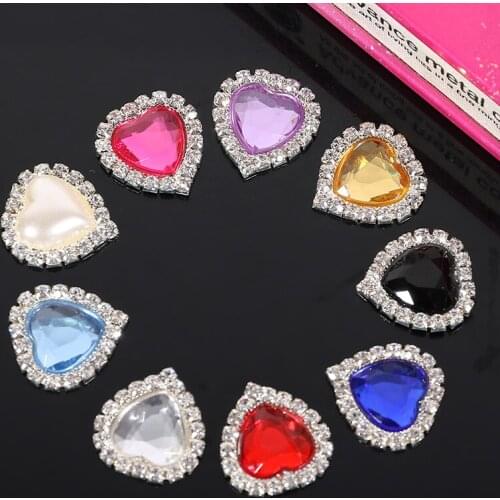 2018New 100Pcs Heart Love Metal Rhinestone With Acryl Center Button Wedding Embellishment Hair Craft BT05