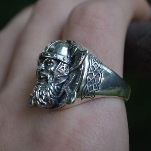 New Retro Double Axe Warrior Pattern Ring Mens Ring Fashion Metal Black Ring Viking Jewelry Accessories Party Gift