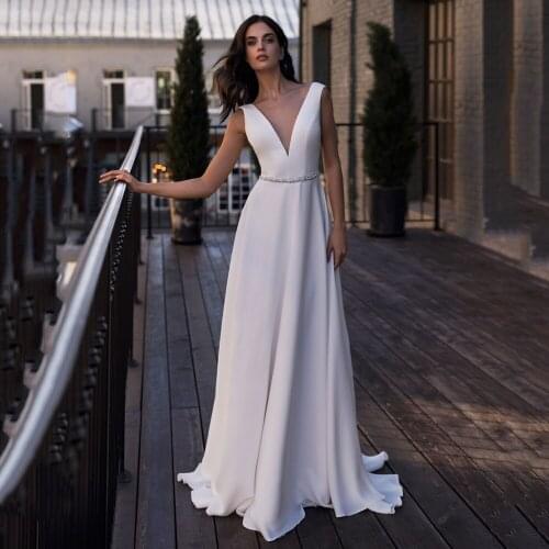 UZN Simple A Line Wedding Dress Beading Belt Backless Bridal Gown Vestido De Novia