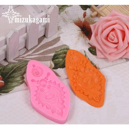 1pcs UV Resin Jewelry Liquid Silicone Mold Lace Flowers Shape Resin Charms Molds For DIY Jewelry Making Molds