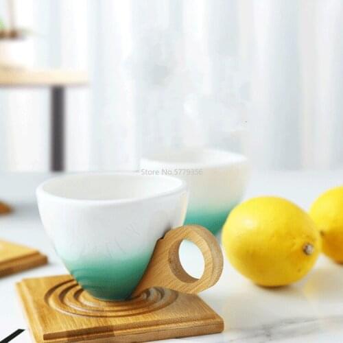 Simple Design European Style Coffee Cup Set Gradient Color Ceramic Coffee Cup with Bamboo Handle and Bamboo Mat Office Tea Cup