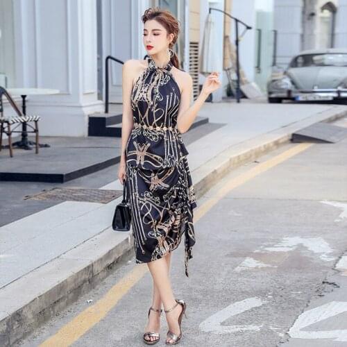 2020 Fashion Streetwear Casual Summer 2 Piece Set for Women Halter Off Shoulder Backless Blouse and Print Skirt Ladies Suit Set