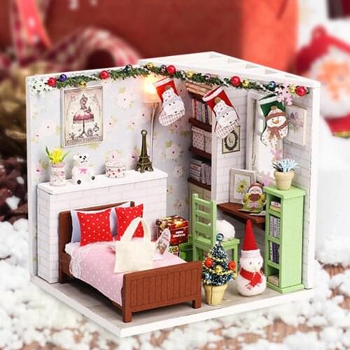 Wooden Miniature Dollhouse Handmade Assembled Snowman Mini Cabin Doll House Furnitures Casa Toys For Children Christmas Gift