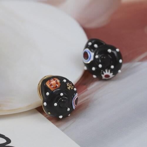 Personalized enamel colored glaze conch shape inlaid pearl stud earrings