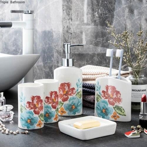 European Style Flower Pattern Wash Set Ceramics Five Piece Set Soap Dish Gargle Cup Toothbrush Holder Soap Bottle Bathroom Decor