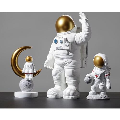 Astronaut Resin Sculpture Decoration Creative Modeling Decoration Home Study Desktop Decoration Crafts