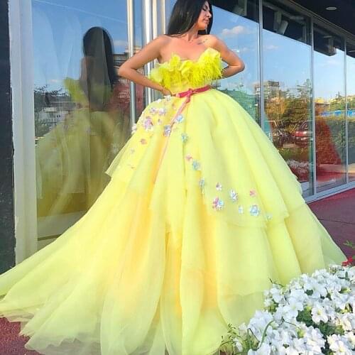 Stunning Yellow Elegant Sweetheart Neck Prom Dresses Long Puffy Feather 3d Flowers Ball Prom Party Gown Vestidos De Gala