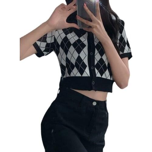 Summer Retro Hot Girl Diamond Plaid Knitted Short T Shirt Short Sleeve Single Breast Slim Crop Top Women Sexy Chic Slim Cardigan