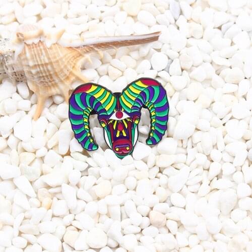 M-shape Creative cattle ox horn Enamel Pin Multicolored cattle animal Brooches Colorful jewelry badge Gifts for children