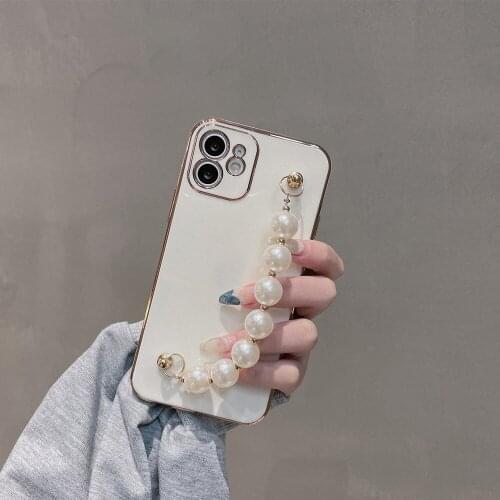 Soft Glossy Pearl Bracelet Chain Phone Case For iPhone 11 12 Pro Max XS XR Luxury Plating Back Cover Shockproof