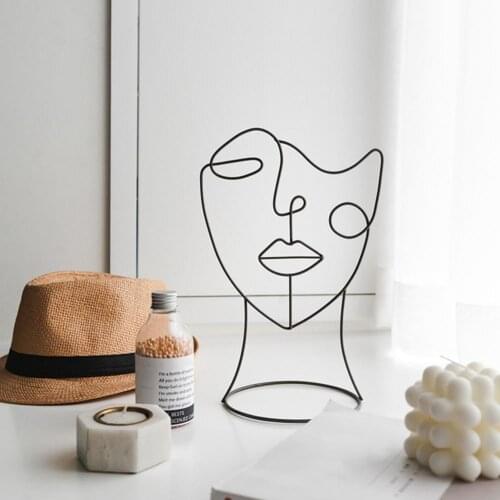 Abstract Character Sculpture Art Decor Nordic Metal Black Lines Handmade Figurines Home Decoration Art Gift