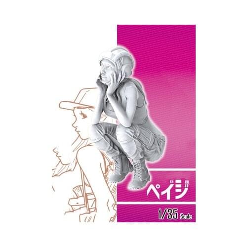 Resin female soldier, figure girl, need to assemble and color by yourself 1：35