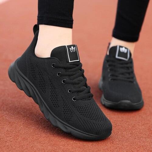 2021 Hot Women Casual Shoes Fashion Breathable Walking Mesh Lace Up Flat Shoes Sneakers Women Outdoor Vulcanized Shoes Tenis