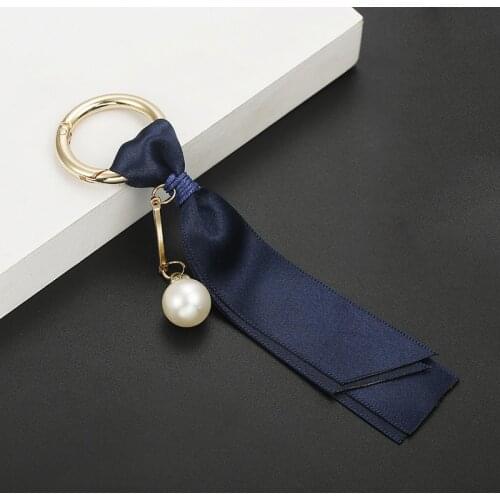 Fabric Ribbon Pearl Keychain Charm Pendant Decorative Elegent Key Chain Gold Metal Ring Bag Pendant For Women Bag
