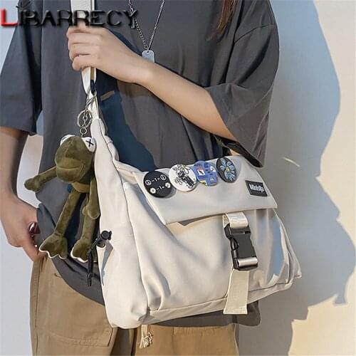 New Letter Design Womensshoulder Bag High Quality Nylon Ladies Messenger Bag Fashion Medal Design Women Student School Bags Sac