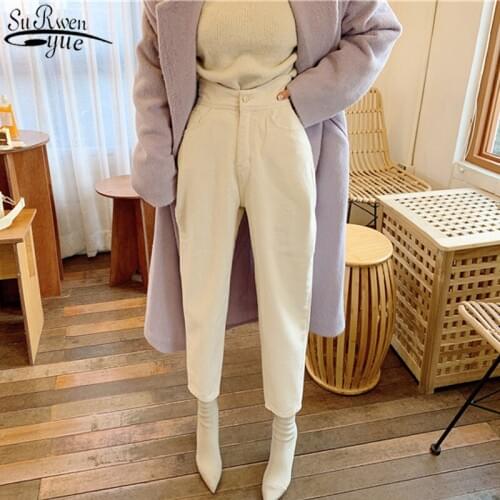 2021 Spring Fashion High Waist Loose White Denim Jeans Female Women Harem Jeans Pants Buttons Trousers Streetwear 10391