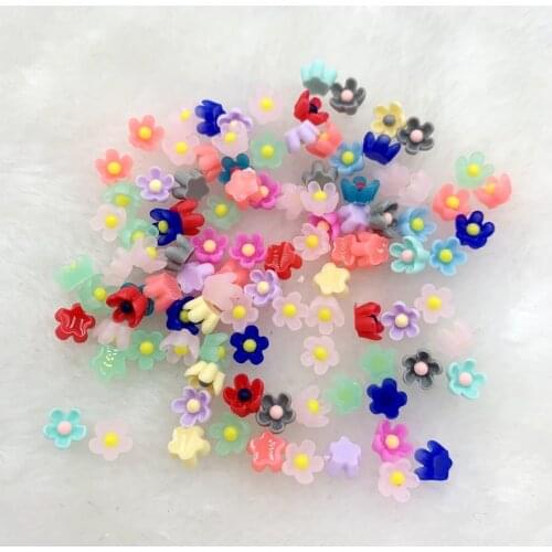 100 Pieces Mini Multicolor Mix Flat Back 3D Resin Flower Cabochons Cameo For Necklace Or Bracelet Make Finding 6mm -Z72A