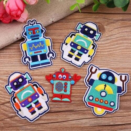 50pcs/lot Embroidery Patches Cool Cartoon Robot Machine Kids Clothing Decoration AccessoriesDiy Iron Heat Transfer Applique