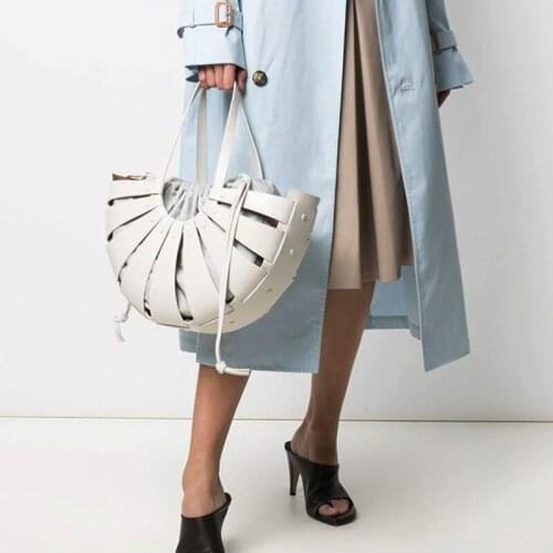 2021 New Vegetable Basket Bag New All-match Hollow Woven Handbag Lady Shoulder Diagonal Bag Top Quality Luxury Brand Sac A Main