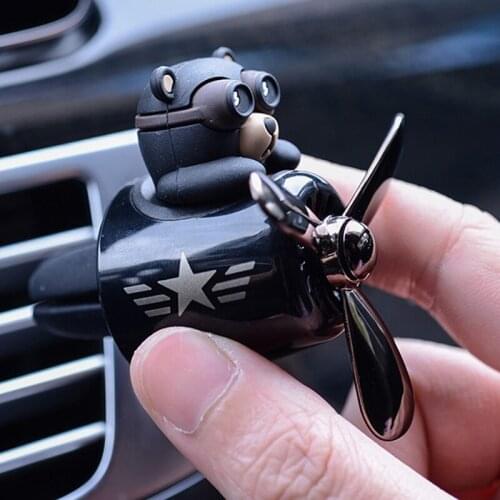 Automobile Air Freshener Aromatherapy Pilot Rotating Propeller Exhaust Port Aromatherapy Bear Pilot Auto Parts