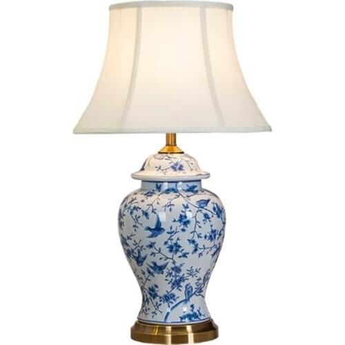 Classical Country Chinese Ceramic Led Table Lamp European Blue And Whit Porcelain Light Bedroom Bedside Wedding Decor Lamp