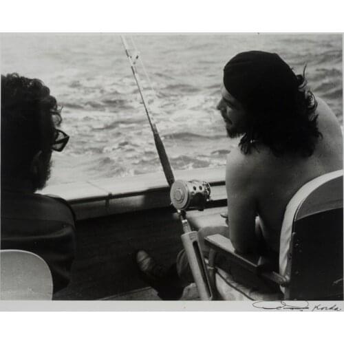 Cuba Socialist Socialism Leader Che Guevara Fishing Retro Vintage Kraft Poster Canvas Painting Wall Sticker Home Decor Gift