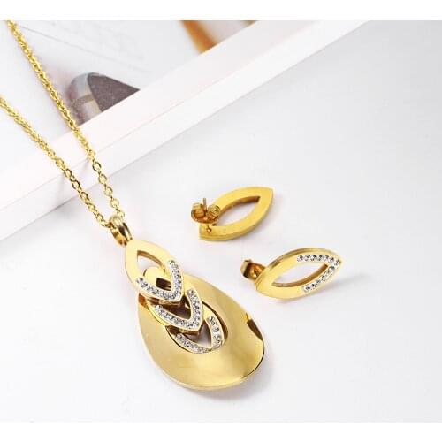 OUFEI Necklace Stainless Steel Woman Jewelry sets Womens clothing Accessories Fashion Jewelry Bohemian Jewelry Womens Pendant